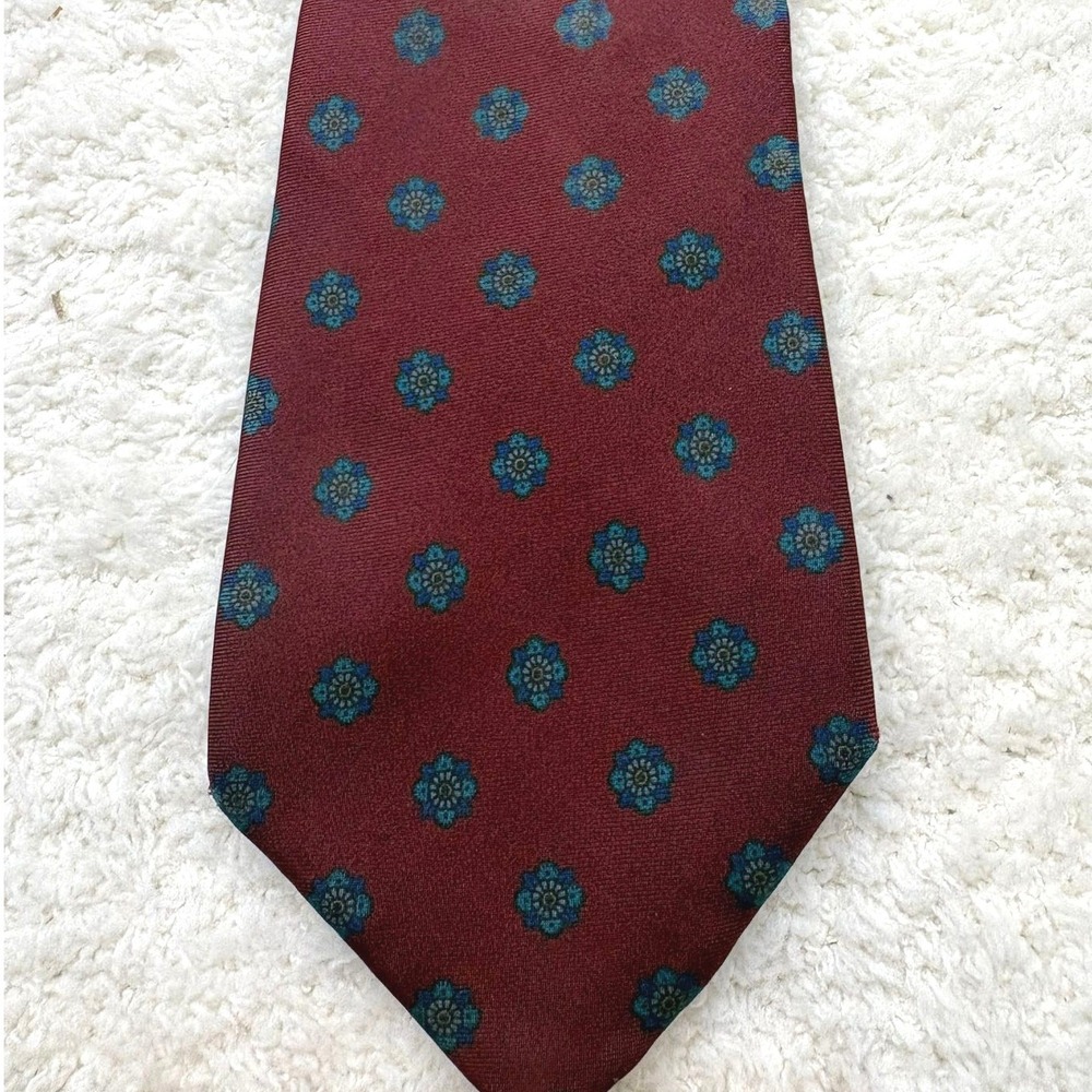 Preferred Stock Tie Necktie Mens Burgundy Excellent Floral Medallion Silk